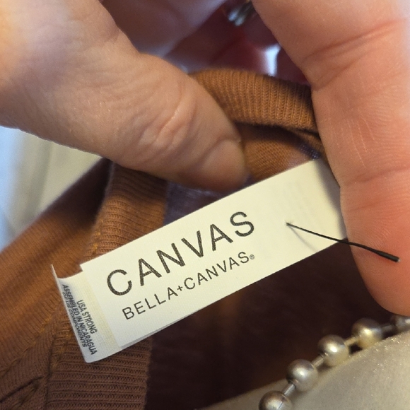 NWT Bella Canvas Brown Leopard Heart Graphic Tee - Picture 3 of 4